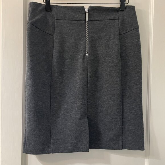 Michael Kors Gray Pencil Skirt Front Zip Pockets Sz 8 - Picture 2 of 5